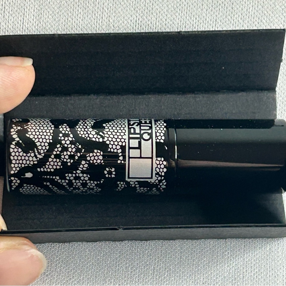 Lipstick Queen Black Lace Rabbit Lipstick - Picture 8 of 10